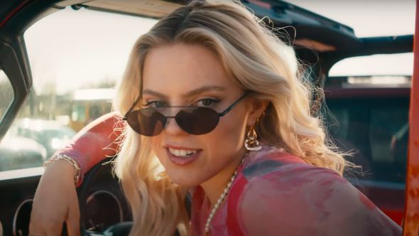 mean girls trailer 2024 musical movie comedy news tiny fey renee rapp watch paramount